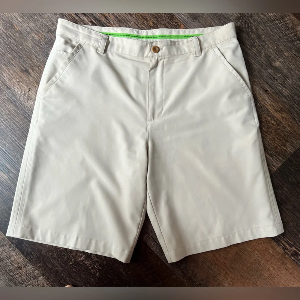 IZOD Men's Khaki Shorts Size 34 Beige Golf Casual Performance